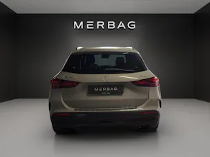 MERCEDES-BENZ GLA 250 4Matic 8G-DCT Swiss Star