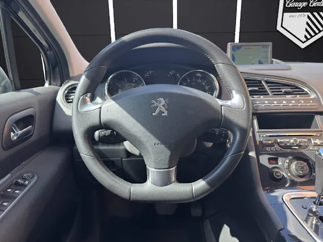 PEUGEOT 5008 1.6 THP 155 Allure