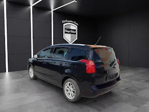 PEUGEOT 5008 1.6 THP 155 Allure