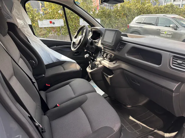 RENAULT Trafic 2.0 Blue dCi 150 Advance L2H1 EN