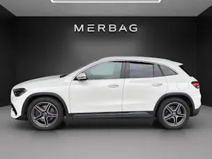 MERCEDES-BENZ GLA 250 AMG Line 4Matic