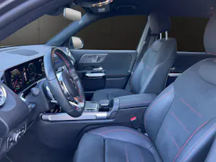MERCEDES-BENZ EQB 300 AMG Line 4Matic