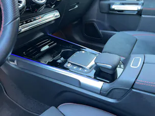 MERCEDES-BENZ EQB 300 AMG Line 4Matic