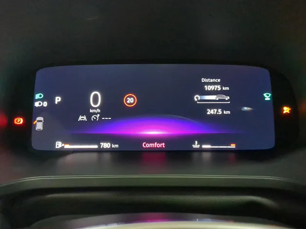 RENAULT Captur 1.3 TCe Techno EDC