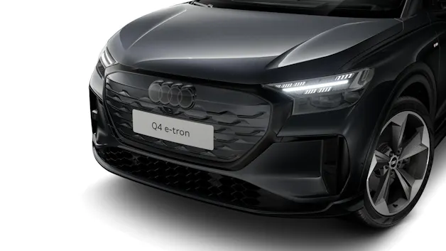 AUDI Q4 e-tron SUV quattro performance Swiss Ski