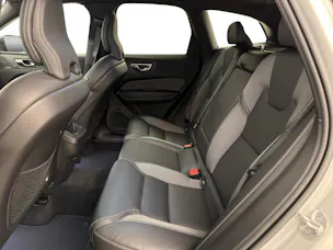 VOLVO XC60 2.0 R-Design AWD
