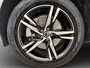 VOLVO XC60 2.0 R-Design AWD