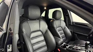 PORSCHE Macan S PDK
