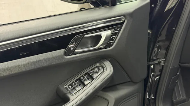 PORSCHE Macan S PDK