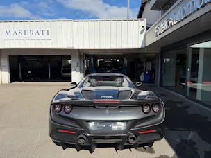 FERRARI F8 Spider