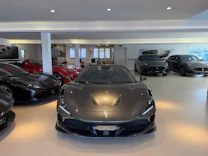 FERRARI F8 Spider