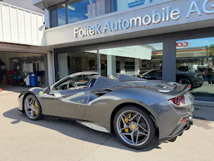 FERRARI F8 Spider