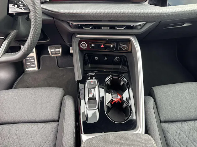 AUDI Q5 TFSi quatto S-Line 204PS S-Tronic Automat