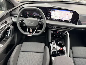 AUDI Q5 TFSi quatto S-Line 204PS S-Tronic Automat