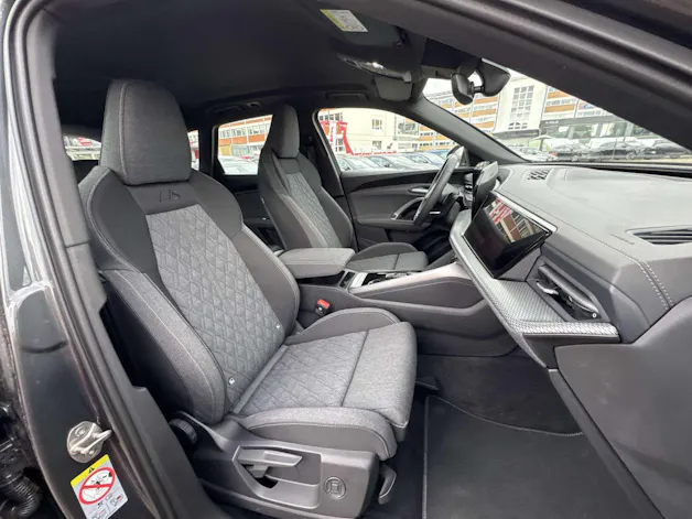 AUDI Q5 TFSi quatto S-Line 204PS S-Tronic Automat