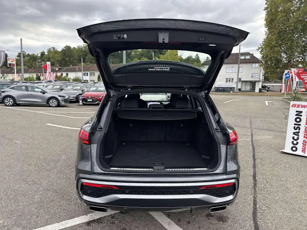 AUDI Q5 TFSi quatto S-Line 204PS S-Tronic Automat