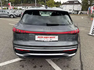 AUDI Q5 TFSi quatto S-Line 204PS S-Tronic Automat