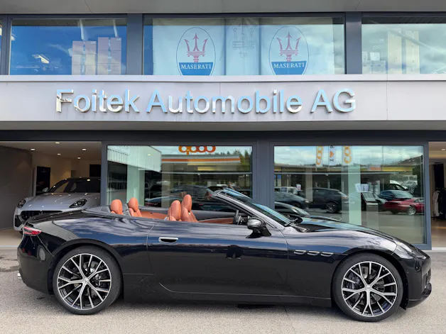 MASERATI GranCabrio Modena