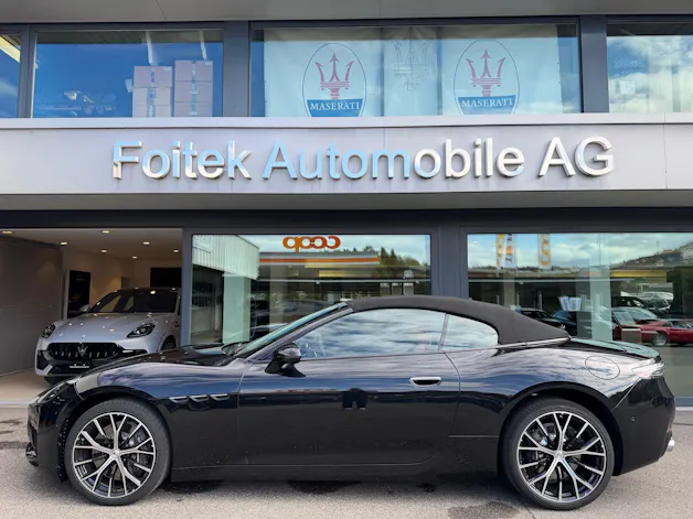 MASERATI GranCabrio Modena