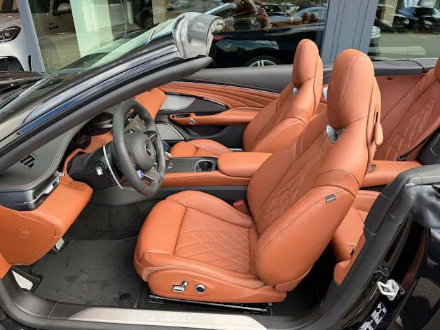 MASERATI GranCabrio Modena