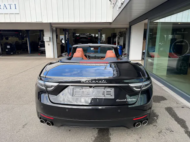 MASERATI GranCabrio Modena