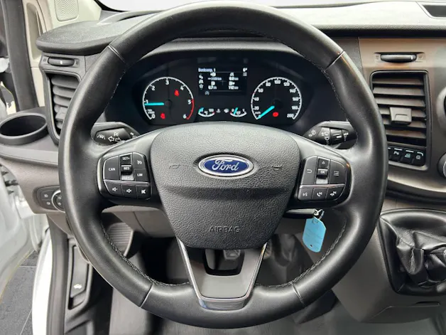 FORD Transit Custom Van 320 L2H2 2.0 TDCi 130 Trend