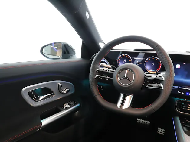 MERCEDES-BENZ CLA 220 8G-DCT 4Matic