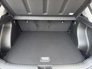 HYUNDAI Kona EV 65.4 kWh Amplia
