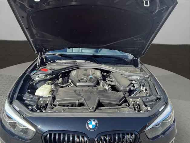 BMW 1er Reihe F20 120d xDrive SAG