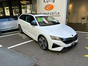 SKODA Octavia Combi 2.0 TSI DSG RS