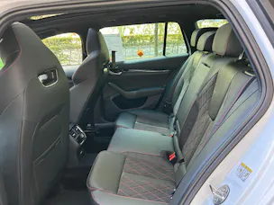 SKODA Octavia Combi 2.0 TSI DSG RS