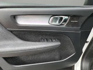 VOLVO XC40 D3 AWD Momentum Geartronic