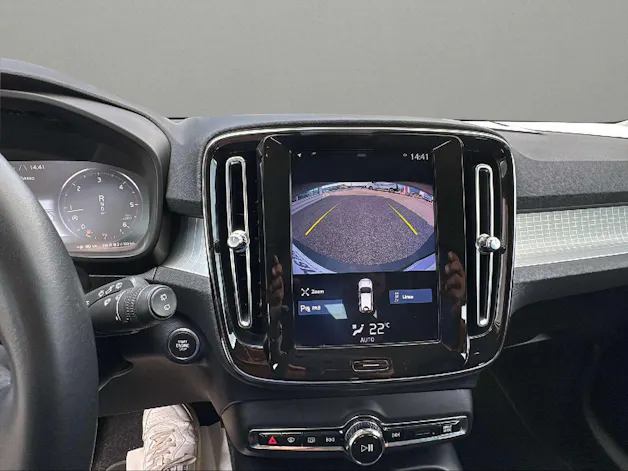 VOLVO XC40 D3 AWD Momentum Geartronic