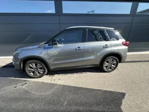 Suzuki Vitara 1.4 Boosterjet Compact + Hybrid