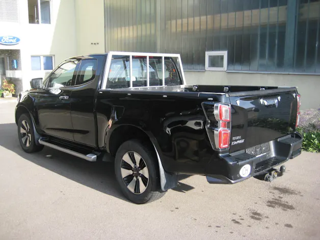 ISUZU D-MAX 1.9 SpaceCab N60F 4x4 AT