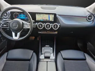 MERCEDES-BENZ B 200 Progressive
