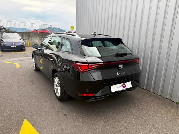 SEAT Leon ST 1.5 eTSI mHEV DSG Style