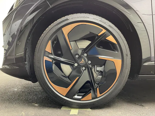 CUPRA Tavascan Type 9 77 kWh Adrenaline
