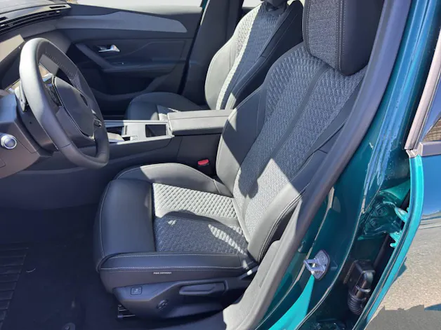 PEUGEOT 308 1.2 Hybrid Allure