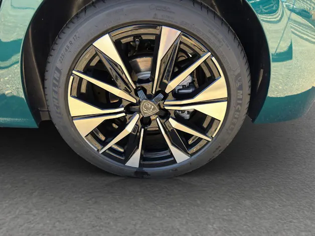 PEUGEOT 308 1.2 Hybrid Allure