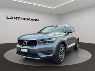 VOLVO XC40 T3 Momentum