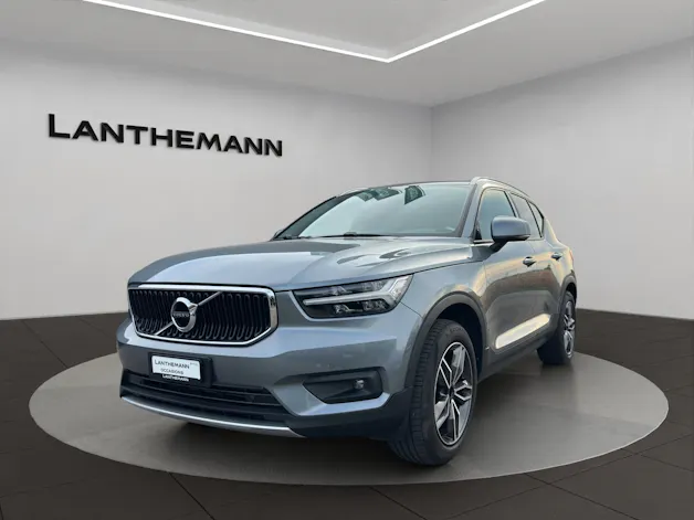 VOLVO XC40 T3 Momentum