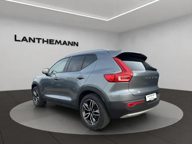 VOLVO XC40 T3 Momentum