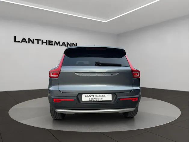 VOLVO XC40 T3 Momentum