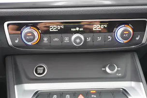 AUDI Q3 35 TFSI Attraction S-tronic