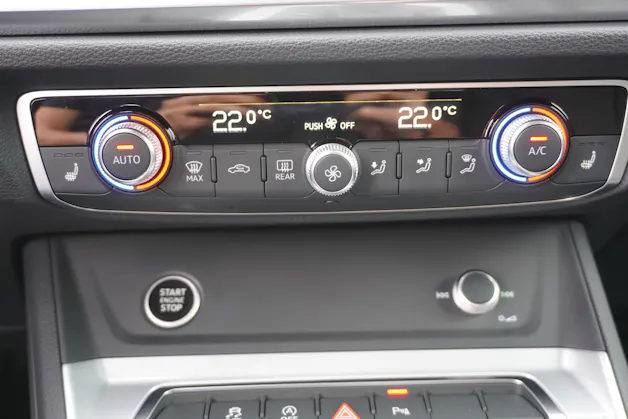 AUDI Q3 35 TFSI Attraction S-tronic