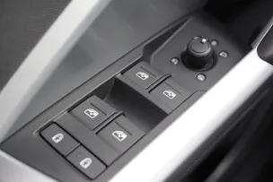 AUDI Q3 35 TFSI Attraction S-tronic