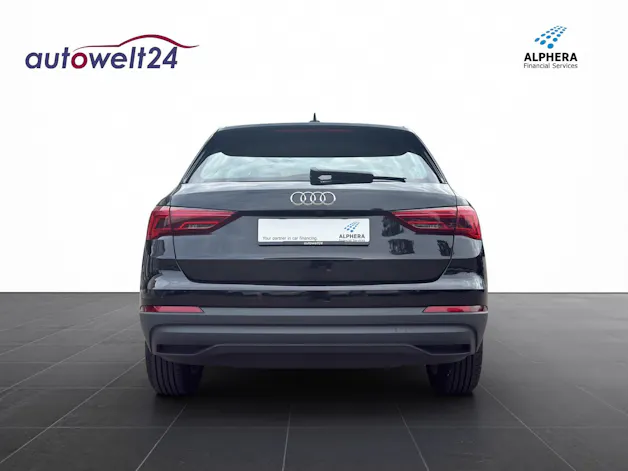 AUDI Q3 35 TFSI Attraction S-tronic