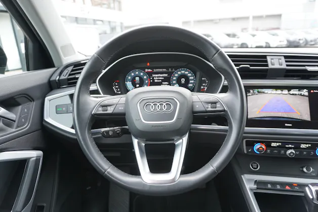 AUDI Q3 35 TFSI Attraction S-tronic