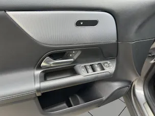 MERCEDES-BENZ GLA 200 Style